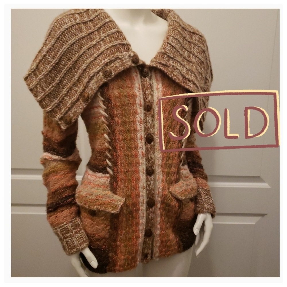 Beautiful!  Sleeping On Snow Womens Sweater Size L